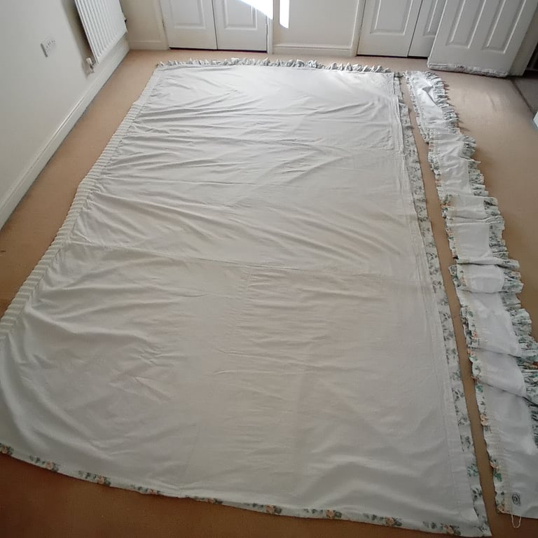 Vintage Laura Ashley 6.5m Louise floral curtains, Pelmet & tie backs