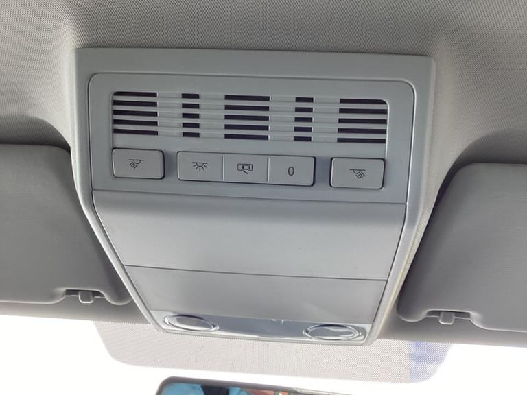 2019 Volkswagen Transporter Shuttle 2.0 TDI BlueMotion Tech S Minibus Double Cab 5dr Diesel Manua...