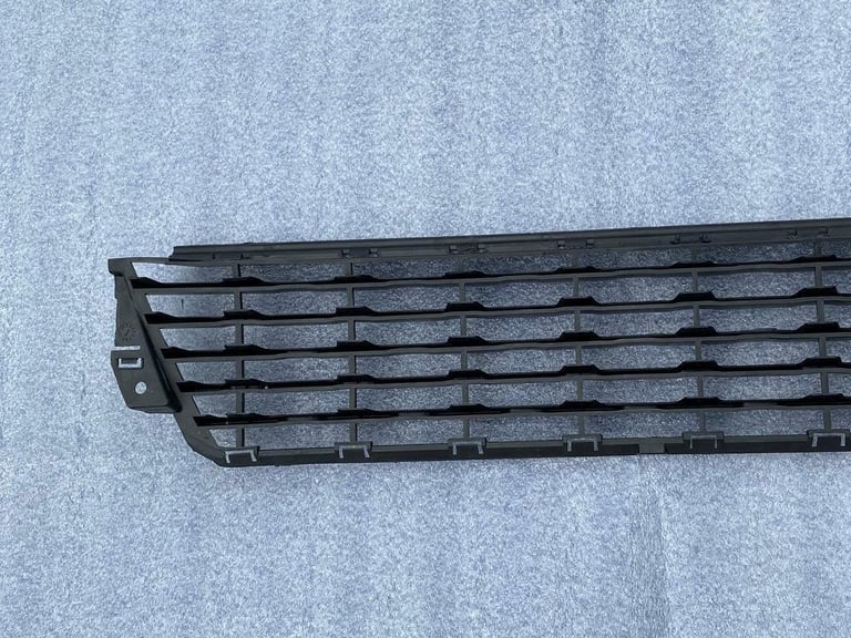 CITROEN C3 PICASSO 2010 FRONT BUMPER LOWER GRILL 2009-2012