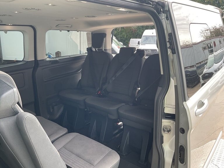 2021 Ford Tourneo Custom 320 EcoBlue Titanium 8 Seat Minibus Diesel Manual