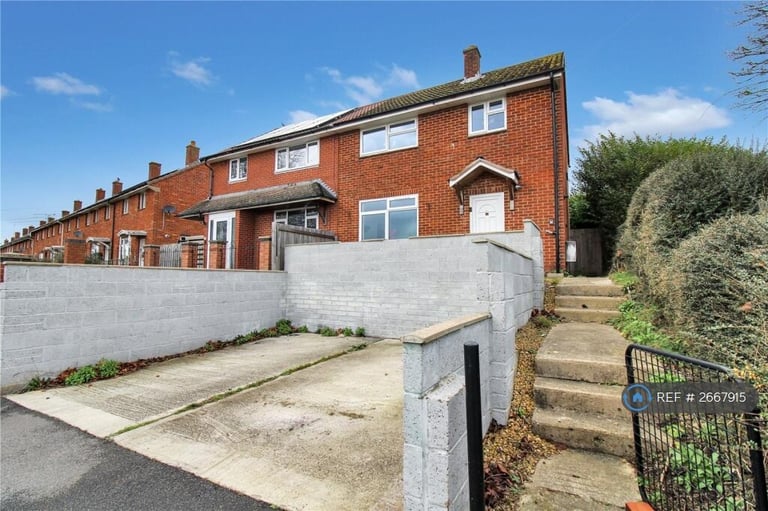 3 bedroom house in Westbury Road, Swindon, SN2 (3 bed) (#2667915)