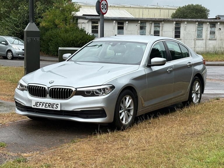 2018 68 BMW 5 SERIES 2.0 520D SE SALOON 4DR DIESEL AUTO EURO 6 (S/S) (190 PS) DI