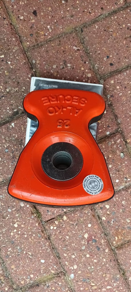 image for AL-CO CARAVAN WHEEL LOCK no 25