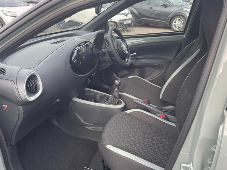 2025 Toyota Aygo X 1.0 VVT-i Edge 5dr Hatchback Petrol Manual