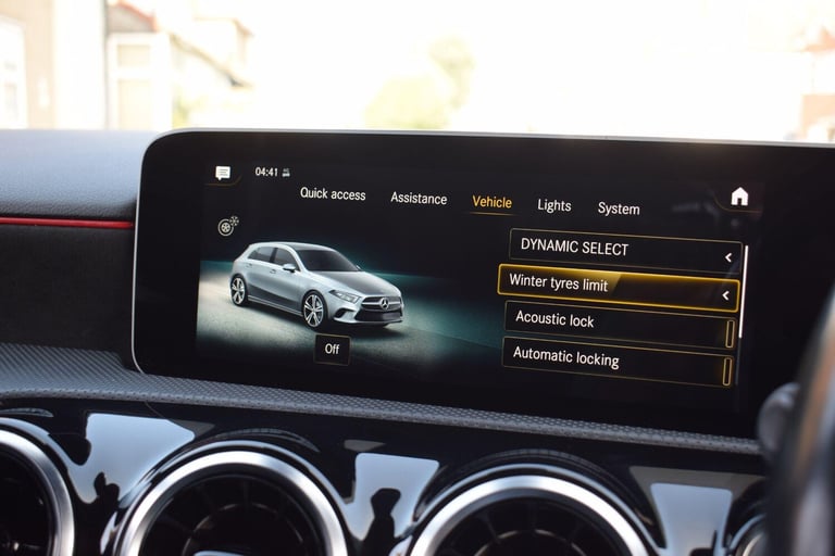 2020 Mercedes-Benz A-Class 1.3 A200 AMG Line (Executive) 7G-DCT Euro 6 (s/s) 5dr HATCHBACK Petrol...