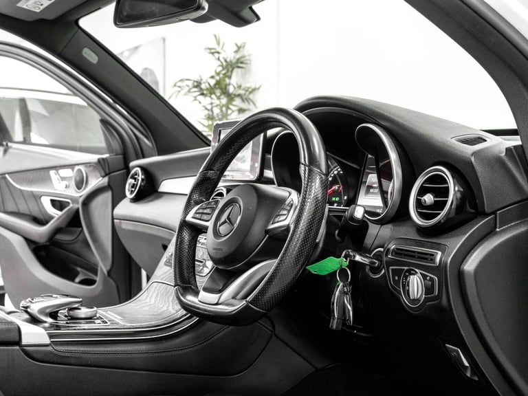 2017 Mercedes-Benz GLC 2.1 GLC250d AMG Line (Premium) G-Tronic 4MATIC Euro 6 (s/s) 5dr ESTATE Die...