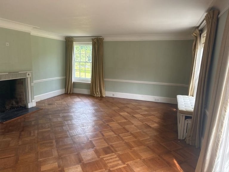 6 bedroom property for rent 