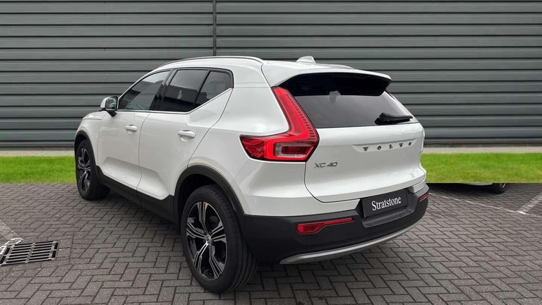  Volvo XC40 2.0 B4P Inscription 5dr AWD Auto Estate Petrol Automatic