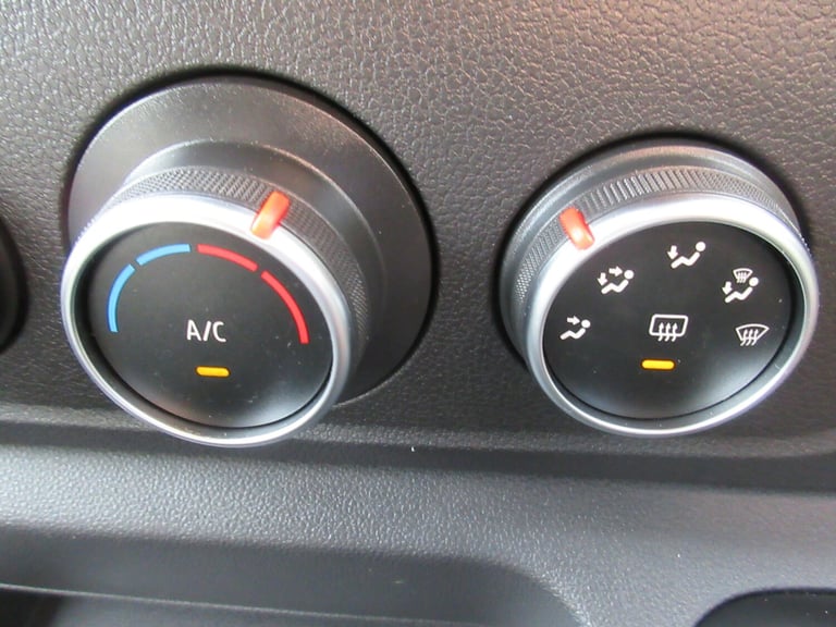 2020 Renault Master 2.3 DCi SL28 BUSINESS ENERGY SEMI AUTO QUICKSHIFT FWD SWB 125 PS WAV 5STR Mob...