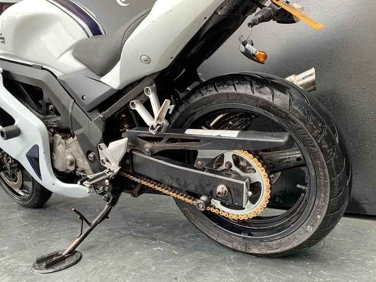 SUZUKI SV 650 PROJECT BIKE HPI CLEAR