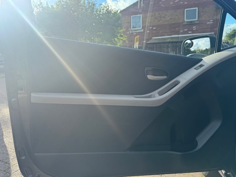 Toyota, YARIS, Hatchback, 2009, Manual, 1296 (cc), 3 doors