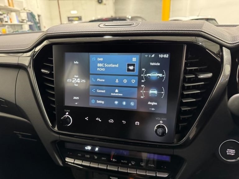 2025 Isuzu D-Max 1.9 V-Cross Double Cab 4x4 Auto Automatic Pick Up Diesel Automatic