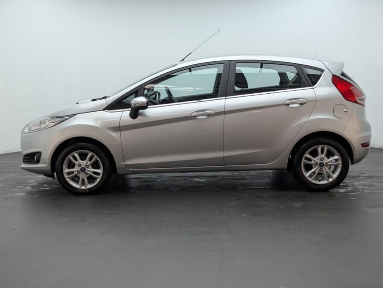 2017 Ford Fiesta 1.25 Zetec Hatchback 5dr Petrol Manual Euro 6 (82 ps) AIR/CON + TINTED GLAS HATC...