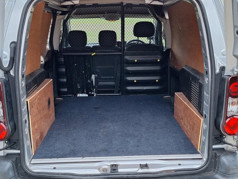 2017 Peugeot Partner 1.6 BlueHDi 651 Professional Panel Van 5dr Diesel Manual L1 (112 g/km, 73.9 ...