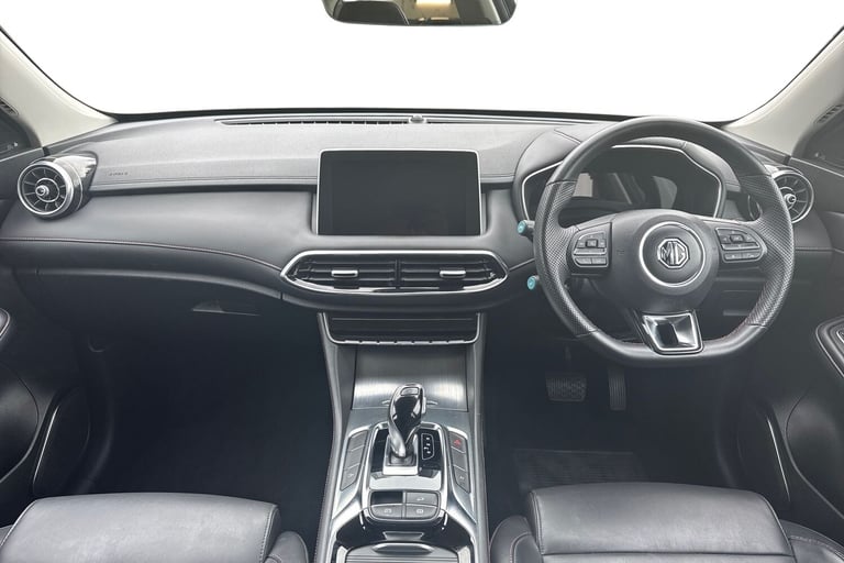 2024 MG MG HS 103407 Hatchback Automatic