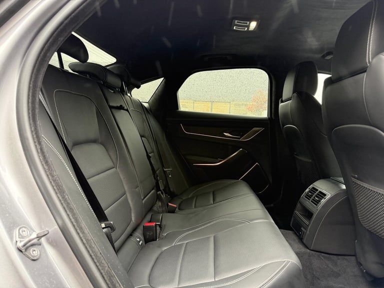 2023 Jaguar XF 2.0 P250i R-Dynamic HSE Black Saloon 4dr Petrol Auto Euro 6 (s/s) (250 ps) Petrol ...