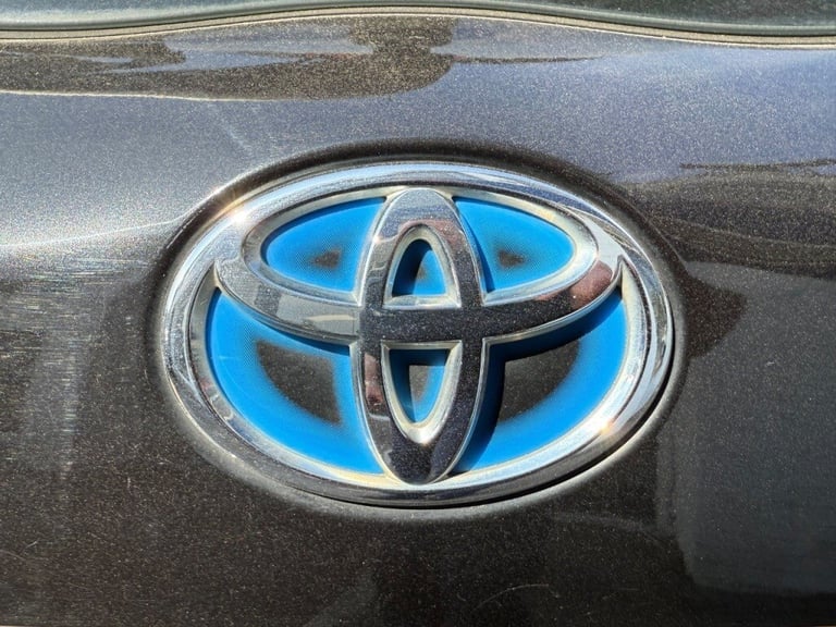 Toyota Yaris 1.5 Hybrid Icon Tech 5dr CVT -NAV - PARKING SENSORS - REAR CAMERA