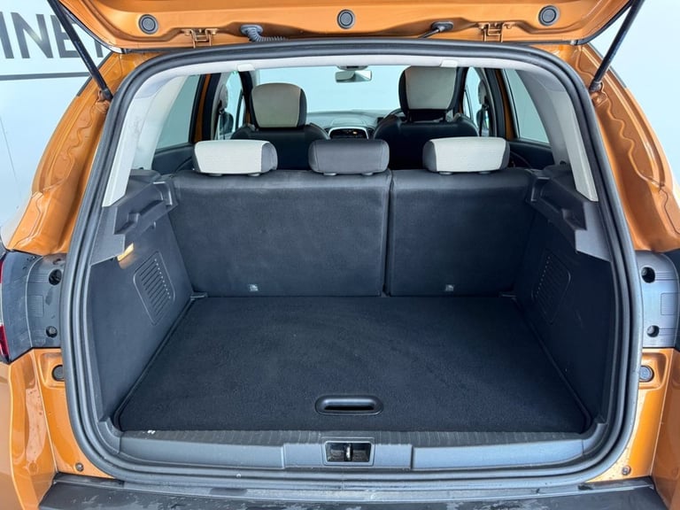 2018 Renault Captur 0.9 TCe ENERGY Iconic SUV 5dr Petrol Manual Euro 6 (s/s) (90 ps) HATCHBACK Pe...