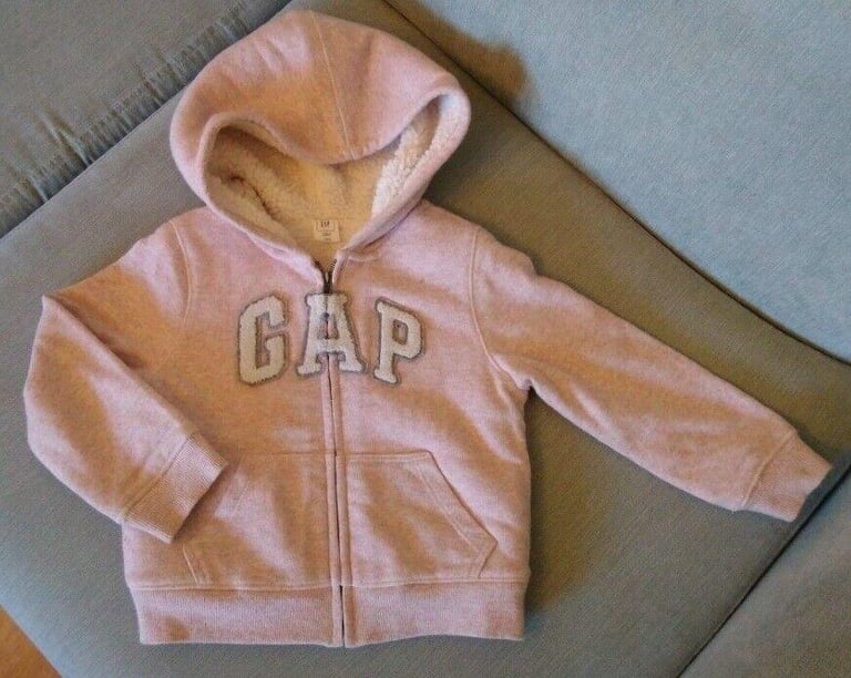 GAP thick warm zipper jacket with hood