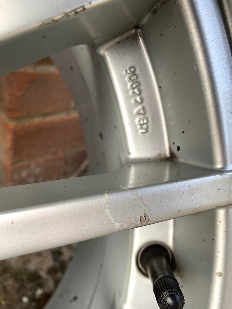 Ford Focus mk1 alloy wheel aez make