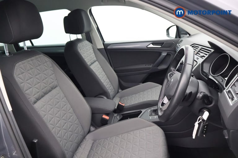 2022 Volkswagen Tiguan 1.5 TSI 150 Life 5dr DSG SUV Petrol Automatic