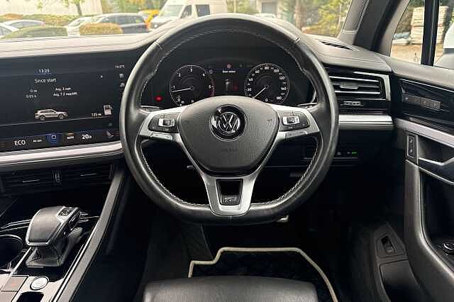 2018 Volkswagen Touareg 3.0 V6 TDI 4Motion R-Line Tech 5dr Tip Auto 4x4 Diesel Automatic