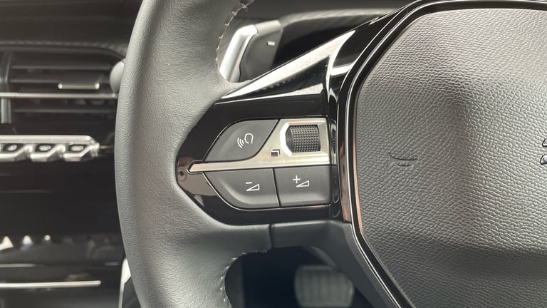 2022 Peugeot 208 1.2 PureTech Allure Premium Hatchback 5dr Petrol EAT Euro 6 (s/s) (100 ps) Hatch...