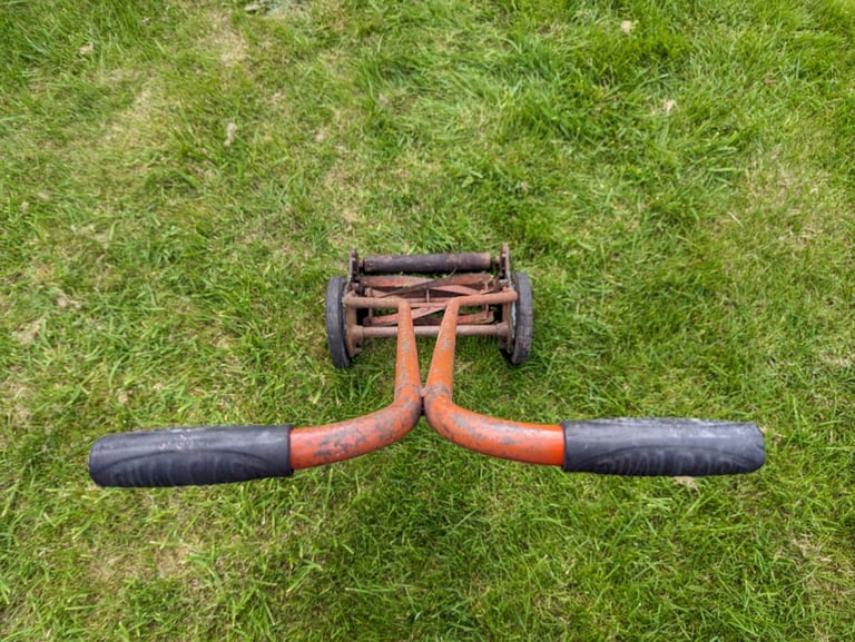 Vintage Qualcast B1 Push Mower Garden Lawn Grass Cutter