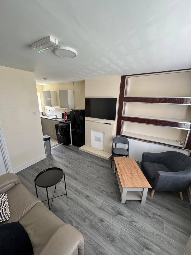 Are you looking for a clean, comfortable, and supportive place to live?