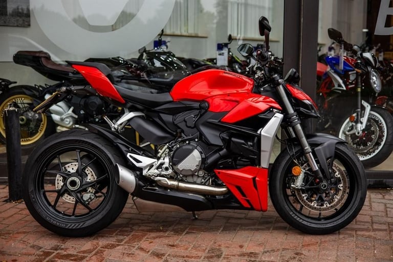 Ducati Streetfighter V2 ! ULTRA LOW MILES ! STUNNING