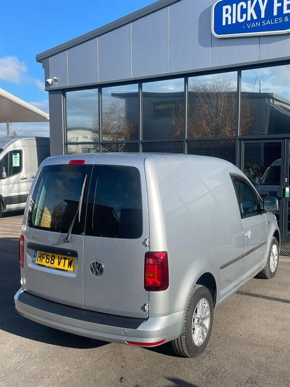 2018 Volkswagen Caddy 2.0 TDI C20 BlueMotion Tech Highline SWB Euro 6 (s/s) 5dr Panel Van Diesel ...