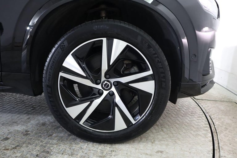 2022 Volvo XC90 2.0h T8 Recharge 18.8kWh Plus Auto 4WD Euro 6 (s/s) 5dr ESTATE PETROL/ELECTRIC Au...