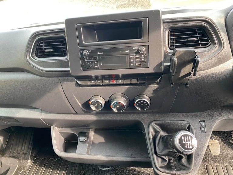 2021 Renault Master 35 MWB CURTAIN SIDED EURO 6 Curtain Side DIESEL Automatic