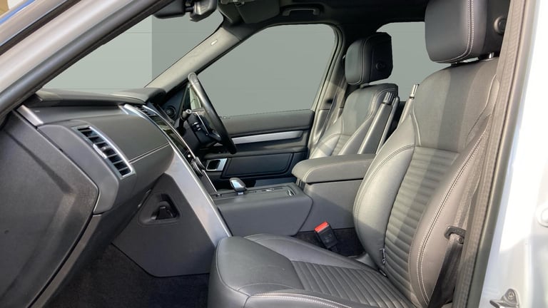 2022 Land Rover Discovery 3.0 D300 R-Dynamic SE 5dr Auto Diesel Station Wagon Station Wagon Diese...