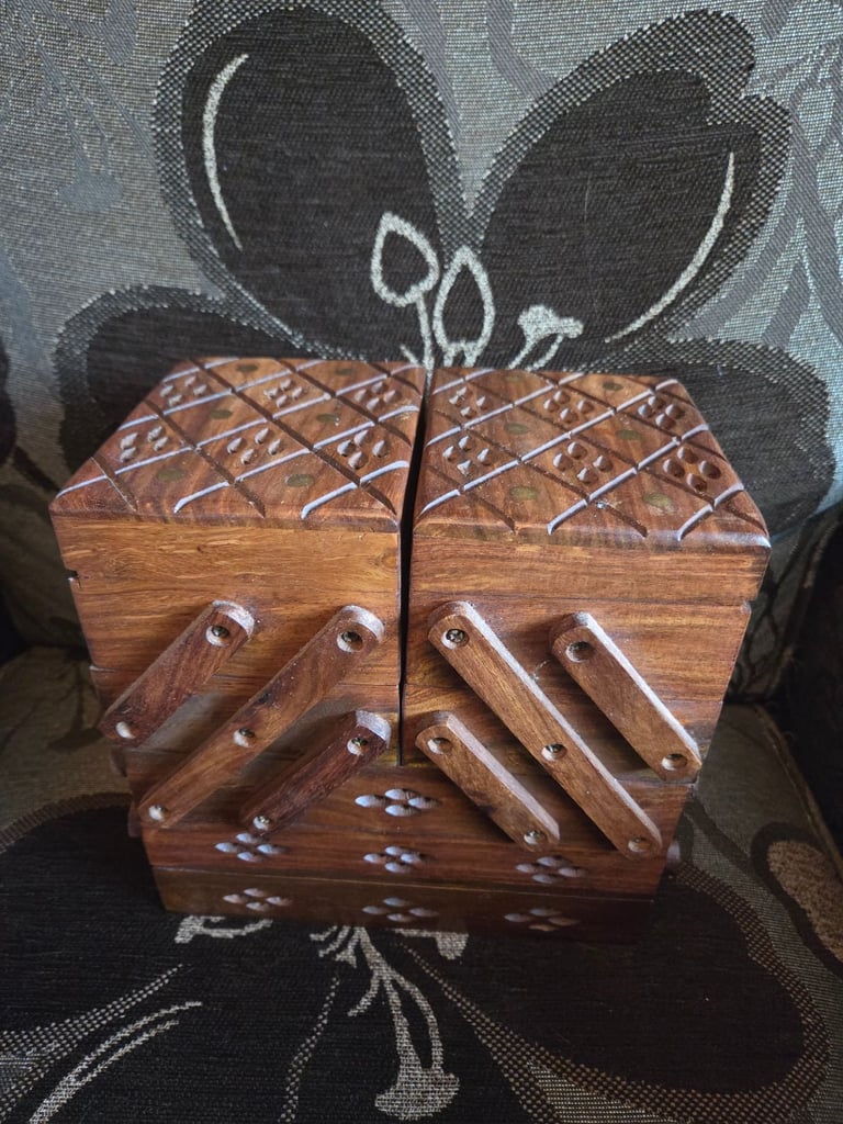 Wooden Memory/Keepsake/Sewing Cantilever box