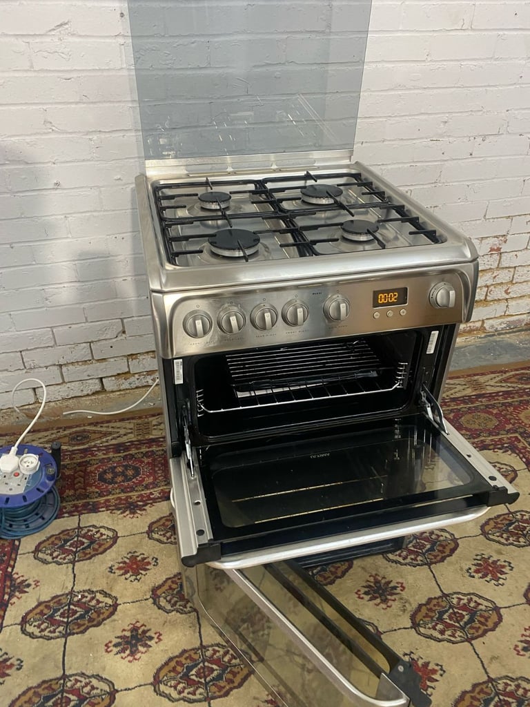 HotPoint Stainless Steel 60 CM Gas Cooker W