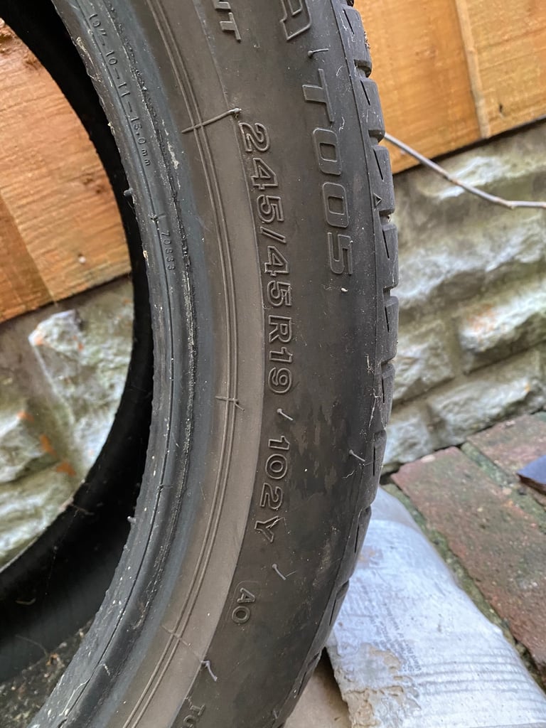4x part worn Audi Bridgestone tyres 
