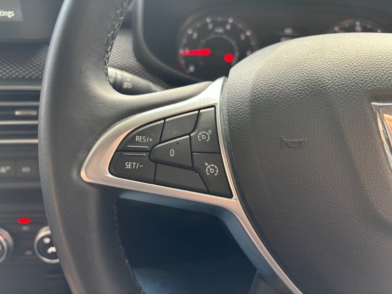 2022 72 DACIA JOGGER 1.0 TCE EXTREME SE MPV 5DR PETROL MANUAL EURO 6 (S/S) (110 