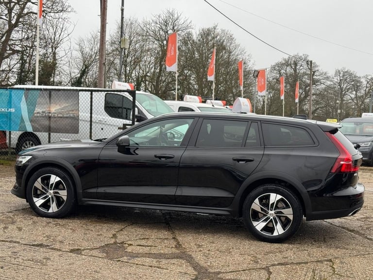 2021 Volvo V60 2.0 B5P Cross Country 5dr AWD Auto ESTATE PETROL Automatic