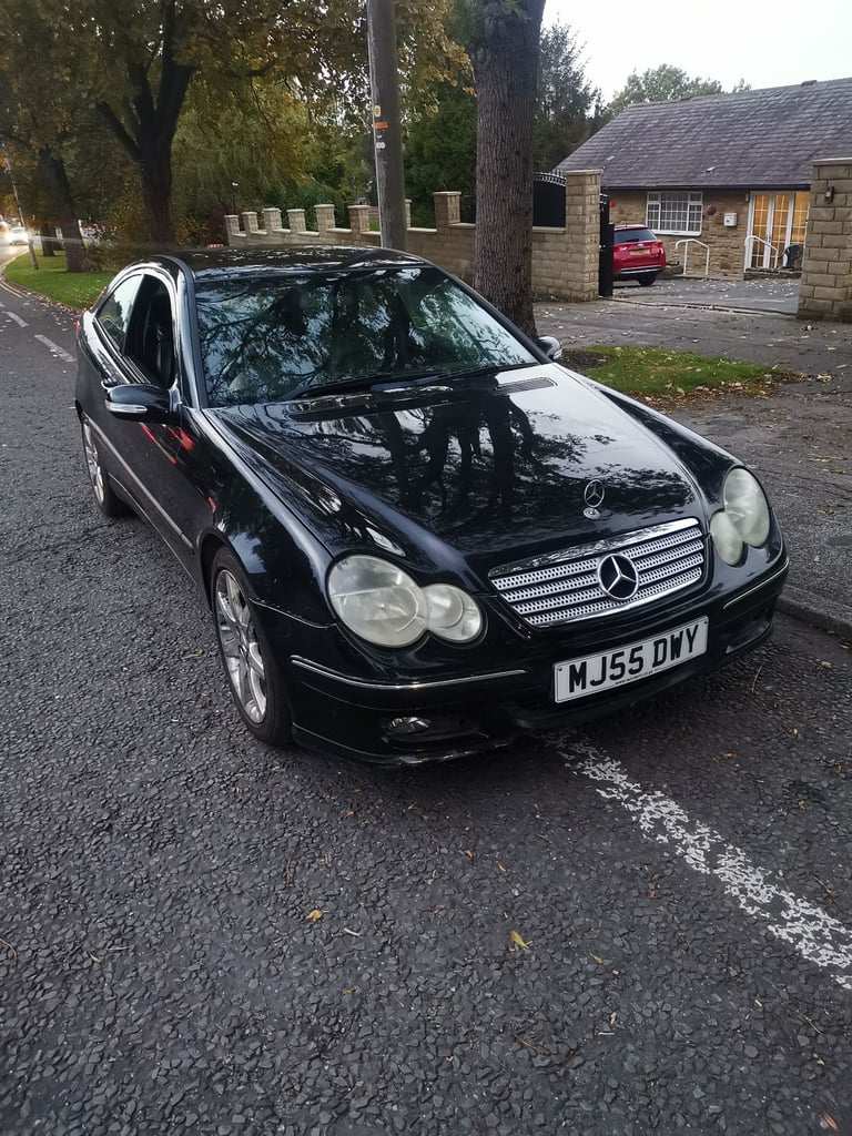 Cheap Mercedes C220d automatic for sale in Bradford, West Yorkshire