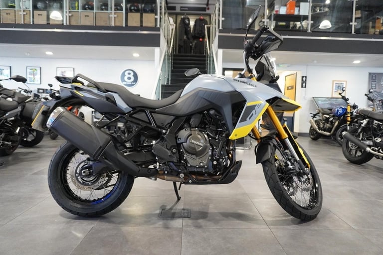 Suzuki V-Strom 800 DE, 2023, Grey with just 1595miles