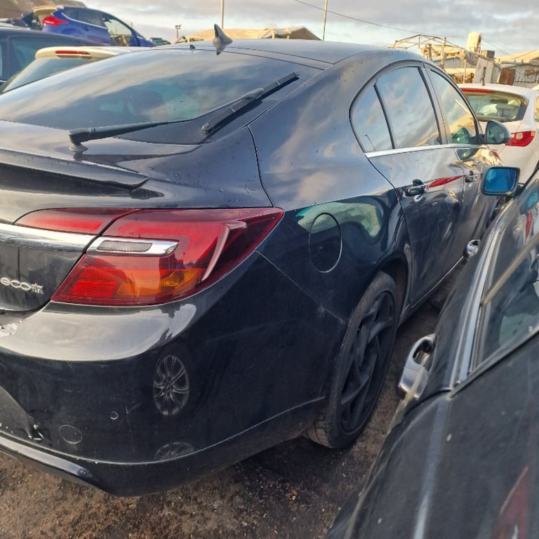 Breaking spare parts vauxhall insignia 2017 Sri 