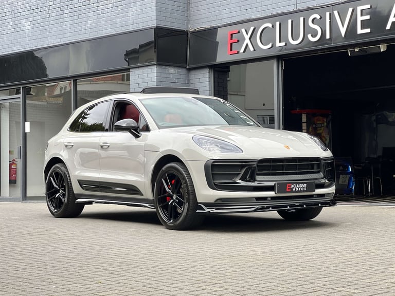 image for 2023 Porsche Macan 2.0T T SUV 5dr Petrol PDK + BODYKIT + PAN ROOF + 4WD Euro 6 (s/s) (265 ps) SUV...