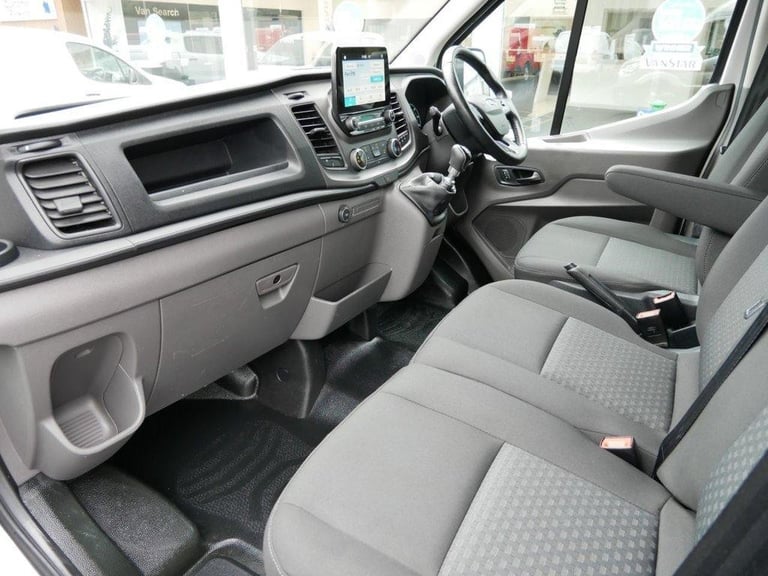 69 FORD TRANSIT 350 2.0 EBL 130 BHP MEDIUM H3 EXTRA HIGH ROOF TREND ( AIR CON )