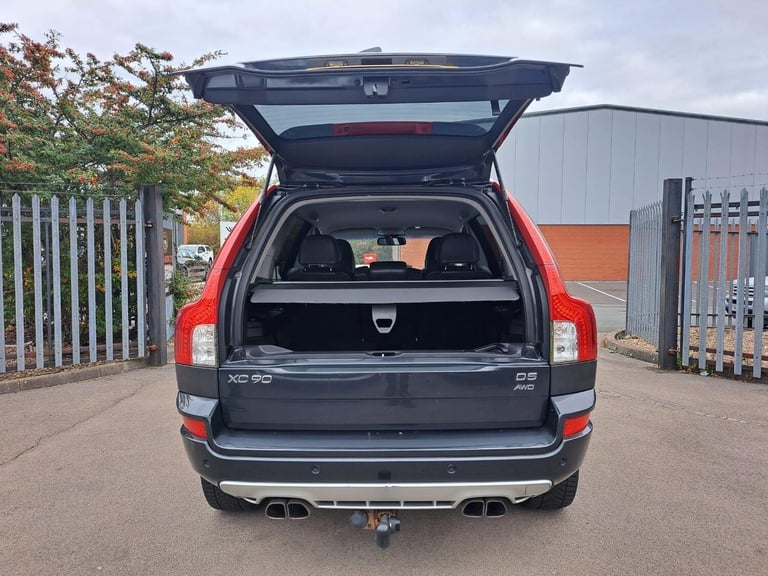 2013 Volvo XC90 2.4 D5 R-Design Nav Geartronic 4WD Euro 5 5dr ESTATE Diesel Automatic