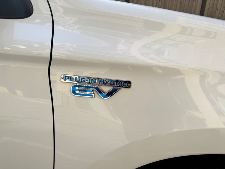 Mitsubishi, OUTLANDER, Estate, 2017, Other, 1998 (cc), 5 doors