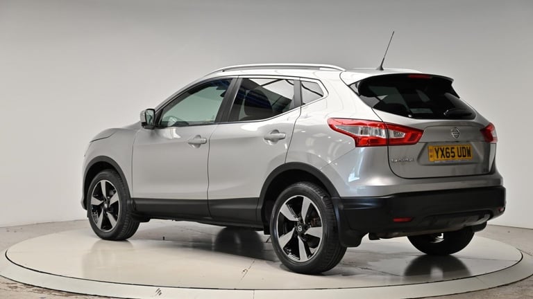 2015 Nissan Qashqai 1.6 dCi n-tec+ XTRON 2WD Euro 6 (s/s) 5dr HATCHBACK Diesel Automatic
