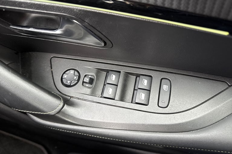 2021 Peugeot E-2008 50kWh GT Auto 5dr SUV Automatic