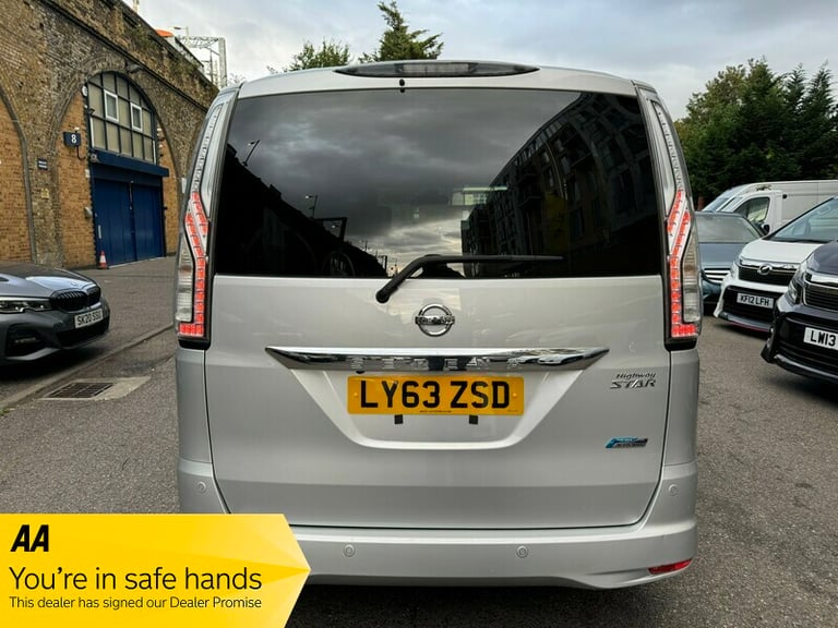 Nissan Serena 2.0 HYBRID AUTO 8 SEAT