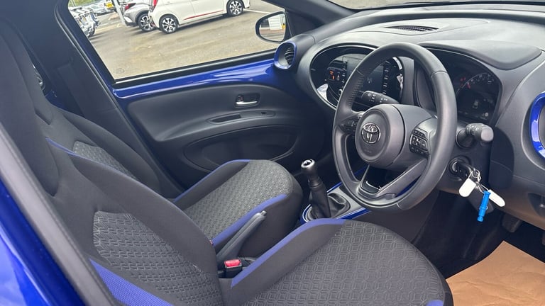 2023 Toyota Aygo X 1.0 VVT-i Edge 5dr [Parking] Petrol Hatchback Hatchback Petrol Manual